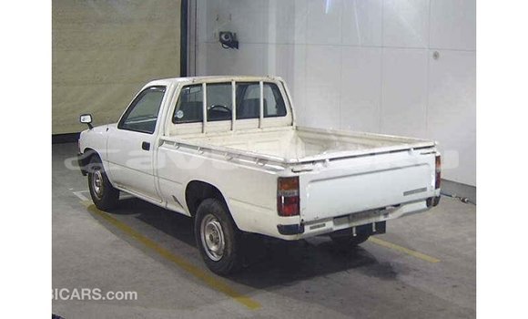 Buy Import Toyota Hilux White Car in Import - Dubai in Abseron Buy Import Toyota Hilux White Car in Import - Dubai in Abseron