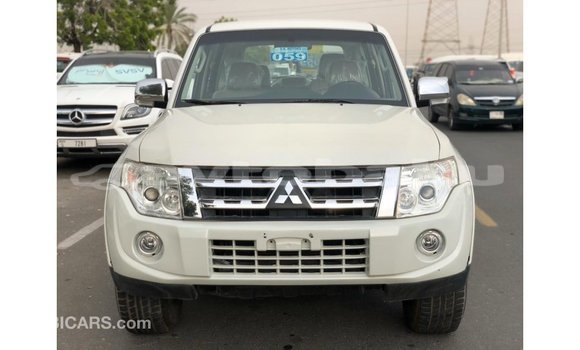 Buy Import Mitsubishi Pajero White Car in Import - Dubai in Abseron Buy Import Mitsubishi Pajero White Car in Import - Dubai in Abseron