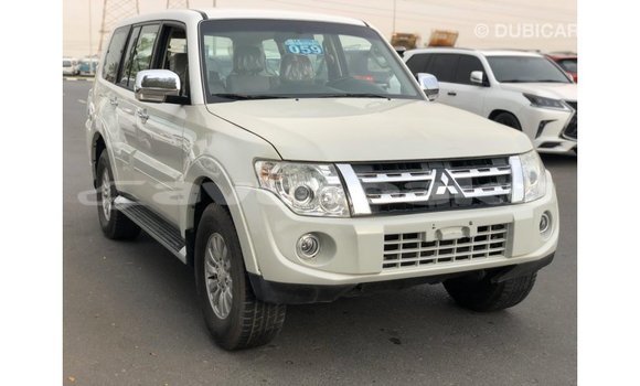 Buy Import Mitsubishi Pajero White Car in Import - Dubai in Abseron Buy Import Mitsubishi Pajero White Car in Import - Dubai in Abseron