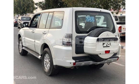 Buy Import Mitsubishi Pajero White Car in Import - Dubai in Abseron Buy Import Mitsubishi Pajero White Car in Import - Dubai in Abseron