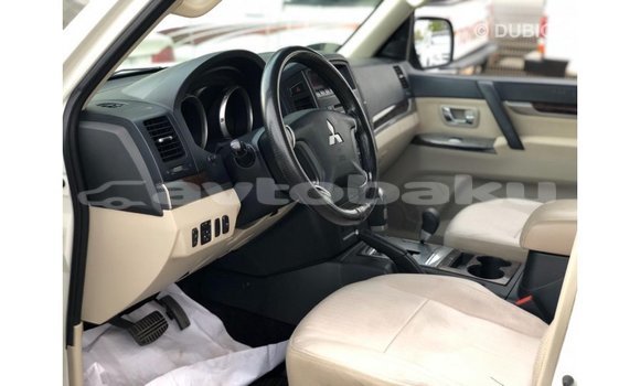 Buy Import Mitsubishi Pajero White Car in Import - Dubai in Abseron Buy Import Mitsubishi Pajero White Car in Import - Dubai in Abseron