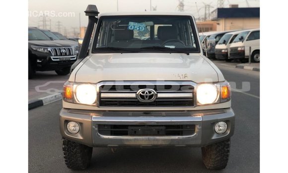 Buy Import Toyota Land Cruiser White Car in Import - Dubai in Abseron Buy Import Toyota Land Cruiser White Car in Import - Dubai in Abseron
