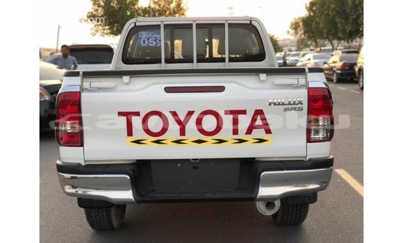Buy Import Toyota Hilux White Car in Import - Dubai in Abseron Buy Import Toyota Hilux White Car in Import - Dubai in Abseron