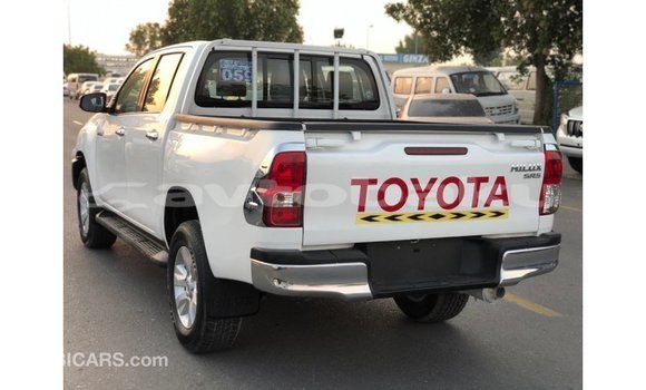 Buy Import Toyota Hilux White Car in Import - Dubai in Abseron Buy Import Toyota Hilux White Car in Import - Dubai in Abseron