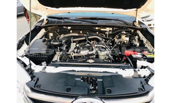 Buy Import Toyota Hilux White Car in Import - Dubai in Abseron Buy Import Toyota Hilux White Car in Import - Dubai in Abseron