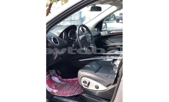 Buy Import Mercedes-Benz 190 Other Car in Import - Dubai in Abseron Buy Import Mercedes-Benz 190 Other Car in Import - Dubai in Abseron