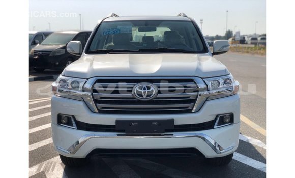 Buy Import Toyota Land Cruiser White Car in Import - Dubai in Abseron Buy Import Toyota Land Cruiser White Car in Import - Dubai in Abseron