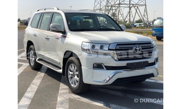 Buy Import Toyota Land Cruiser White Car in Import - Dubai in Abseron Buy Import Toyota Land Cruiser White Car in Import - Dubai in Abseron