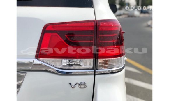Buy Import Toyota Land Cruiser White Car in Import - Dubai in Abseron Buy Import Toyota Land Cruiser White Car in Import - Dubai in Abseron