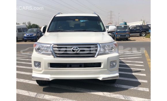 Buy Import Toyota Land Cruiser White Car in Import - Dubai in Abseron Buy Import Toyota Land Cruiser White Car in Import - Dubai in Abseron