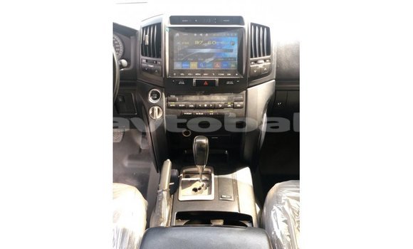 Buy Import Toyota Land Cruiser White Car in Import - Dubai in Abseron Buy Import Toyota Land Cruiser White Car in Import - Dubai in Abseron