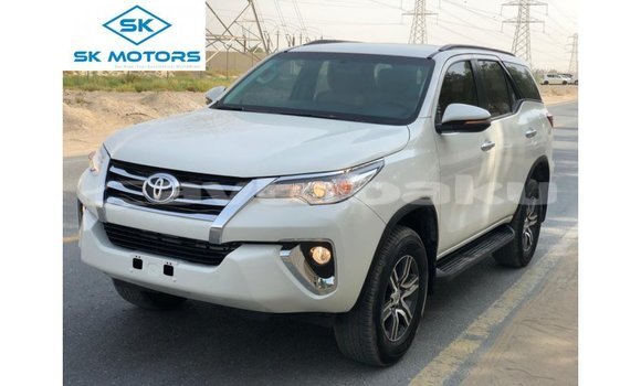 Buy Import Toyota Fortuner White Car in Import - Dubai in Abseron Buy Import Toyota Fortuner White Car in Import - Dubai in Abseron
