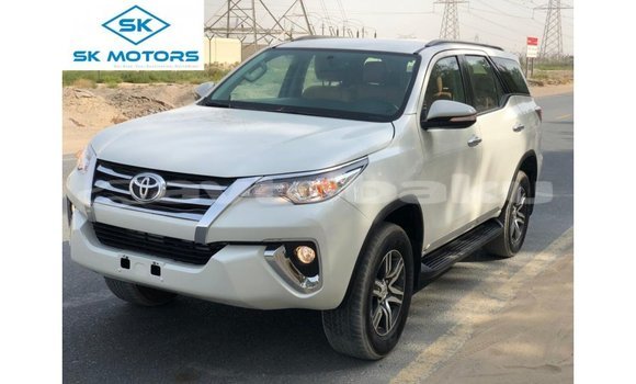 Buy Import Toyota Fortuner White Car in Import - Dubai in Abseron Buy Import Toyota Fortuner White Car in Import - Dubai in Abseron