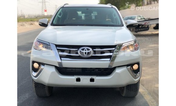 Buy Import Toyota Fortuner White Car in Import - Dubai in Abseron Buy Import Toyota Fortuner White Car in Import - Dubai in Abseron