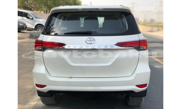 Buy Import Toyota Fortuner White Car in Import - Dubai in Abseron Buy Import Toyota Fortuner White Car in Import - Dubai in Abseron