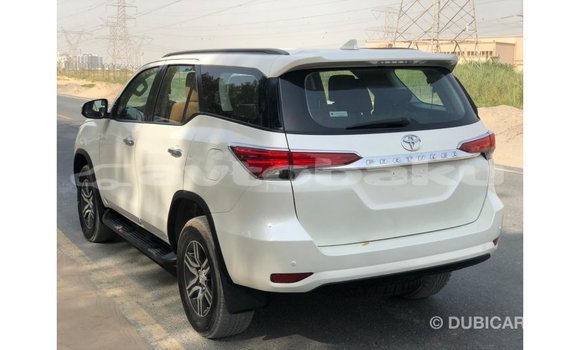 Buy Import Toyota Fortuner White Car in Import - Dubai in Abseron Buy Import Toyota Fortuner White Car in Import - Dubai in Abseron
