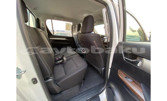 Buy Import Toyota Hilux White Car in Import - Dubai in Abseron Buy Import Toyota Hilux White Car in Import - Dubai in Abseron