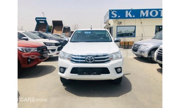 Buy Import Toyota Hilux White Car in Import - Dubai in Abseron Buy Import Toyota Hilux White Car in Import - Dubai in Abseron