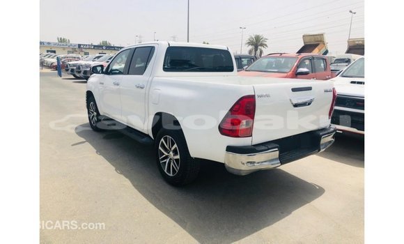 Buy Import Toyota Hilux White Car in Import - Dubai in Abseron Buy Import Toyota Hilux White Car in Import - Dubai in Abseron