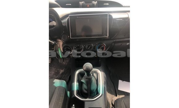 Buy Import Toyota Hilux White Car in Import - Dubai in Abseron Buy Import Toyota Hilux White Car in Import - Dubai in Abseron