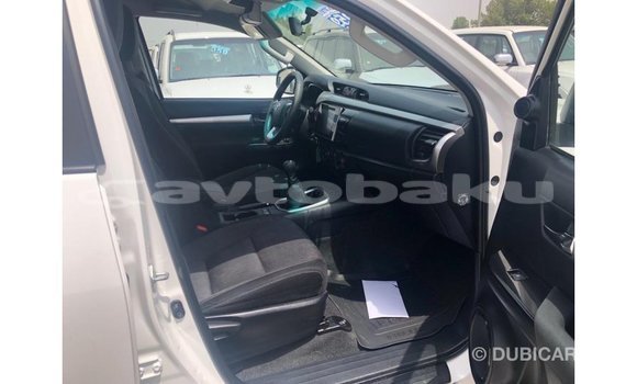 Buy Import Toyota Hilux White Car in Import - Dubai in Abseron Buy Import Toyota Hilux White Car in Import - Dubai in Abseron