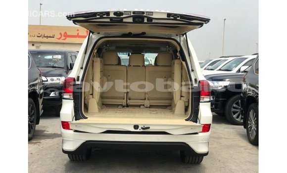 Buy Import Toyota Land Cruiser White Car in Import - Dubai in Abseron Buy Import Toyota Land Cruiser White Car in Import - Dubai in Abseron