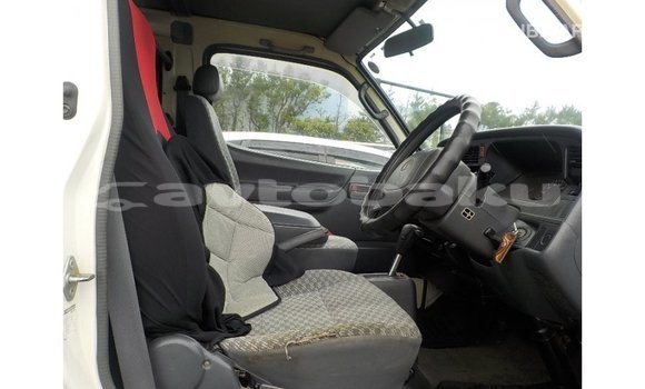 Buy Import Toyota Hiace White Car in Import - Dubai in Abseron Buy Import Toyota Hiace White Car in Import - Dubai in Abseron