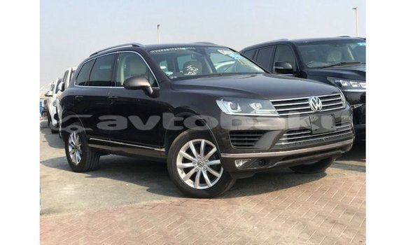 Buy Import Volkswagen Touareg Brown Car in Import - Dubai in Abseron