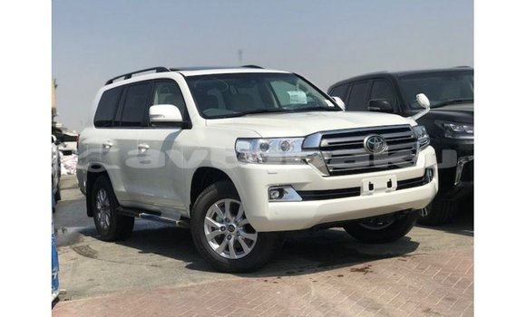 Buy Import Toyota Land Cruiser White Car in Import - Dubai in Abseron