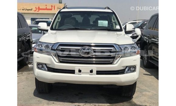 Buy Import Toyota Land Cruiser White Car in Import - Dubai in Abseron Buy Import Toyota Land Cruiser White Car in Import - Dubai in Abseron