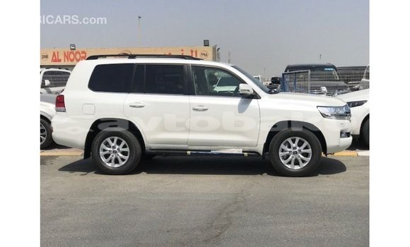 Buy Import Toyota Land Cruiser White Car in Import - Dubai in Abseron Buy Import Toyota Land Cruiser White Car in Import - Dubai in Abseron