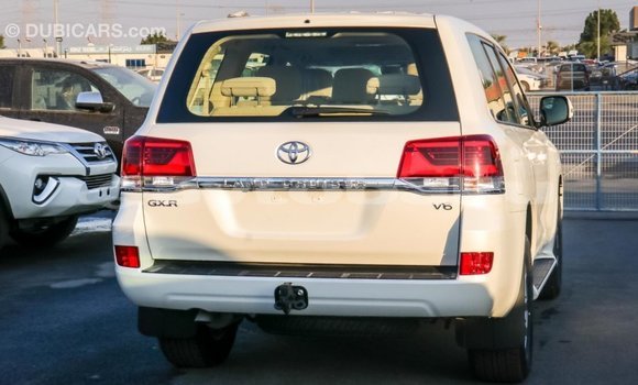 Buy Import Toyota Land Cruiser White Car in Import - Dubai in Abseron