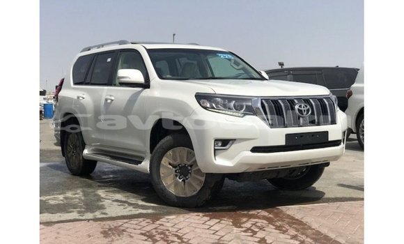 Buy Import Toyota Prado White Car in Import - Dubai in Abseron