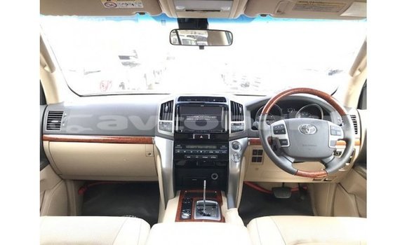 Buy Import Toyota Land Cruiser Red Car in Import - Dubai in Abseron Buy Import Toyota Land Cruiser Red Car in Import - Dubai in Abseron