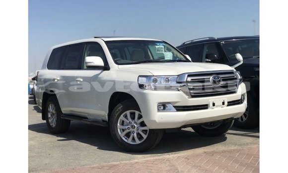 Buy Import Toyota Land Cruiser White Car in Import - Dubai in Abseron