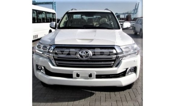 Buy Import Toyota Land Cruiser White Car in Import - Dubai in Abseron Buy Import Toyota Land Cruiser White Car in Import - Dubai in Abseron