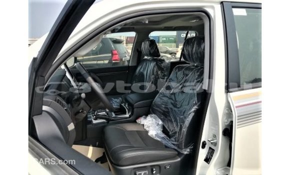 Buy Import Toyota Land Cruiser White Car in Import - Dubai in Abseron Buy Import Toyota Land Cruiser White Car in Import - Dubai in Abseron