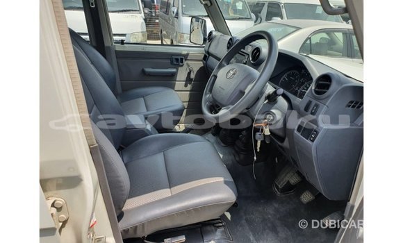 Buy Import Toyota Land Cruiser White Car in Import - Dubai in Abseron Buy Import Toyota Land Cruiser White Car in Import - Dubai in Abseron