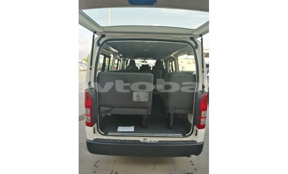 Buy Import Toyota Hiace White Car in Import - Dubai in Abseron Buy Import Toyota Hiace White Car in Import - Dubai in Abseron
