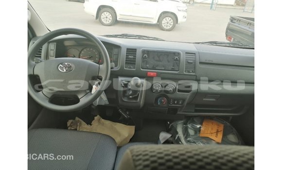 Buy Import Toyota Hiace White Car in Import - Dubai in Abseron Buy Import Toyota Hiace White Car in Import - Dubai in Abseron