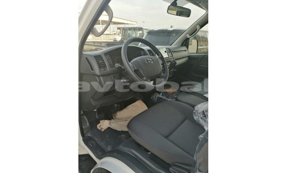 Buy Import Toyota Hiace White Car in Import - Dubai in Abseron Buy Import Toyota Hiace White Car in Import - Dubai in Abseron