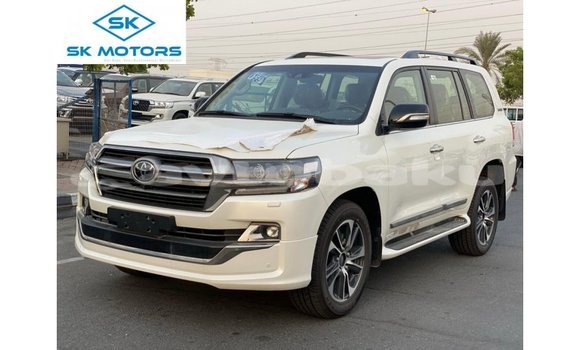 Buy Import Toyota Land Cruiser White Car in Import - Dubai in Abseron Buy Import Toyota Land Cruiser White Car in Import - Dubai in Abseron