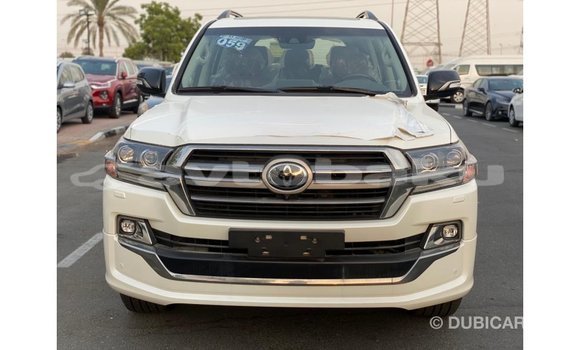 Buy Import Toyota Land Cruiser White Car in Import - Dubai in Abseron Buy Import Toyota Land Cruiser White Car in Import - Dubai in Abseron