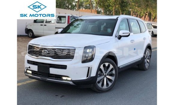 Buy Import Kia Carens White Car in Import - Dubai in Abseron