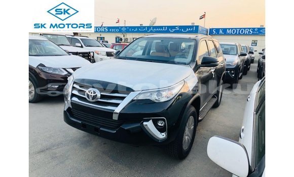 Buy Import Toyota Fortuner Black Car in Import - Dubai in Abseron