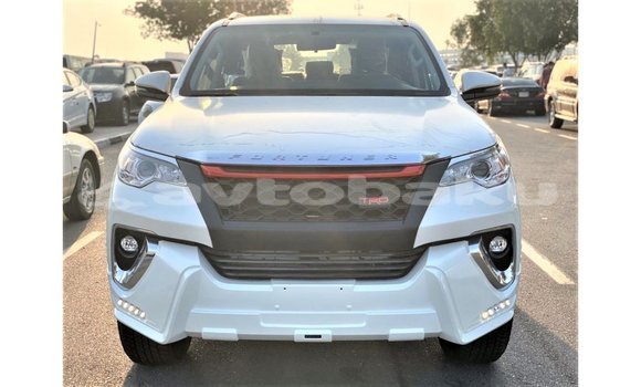 Buy Import Toyota Fortuner White Car in Import - Dubai in Abseron Buy Import Toyota Fortuner White Car in Import - Dubai in Abseron