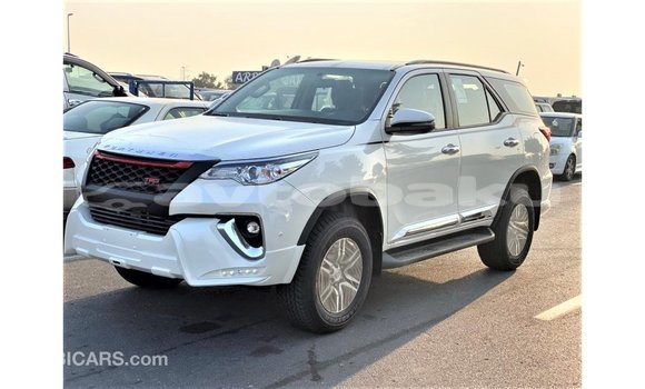 Buy Import Toyota Fortuner White Car in Import - Dubai in Abseron Buy Import Toyota Fortuner White Car in Import - Dubai in Abseron