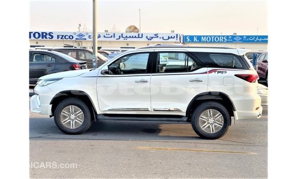 Buy Import Toyota Fortuner White Car in Import - Dubai in Abseron Buy Import Toyota Fortuner White Car in Import - Dubai in Abseron