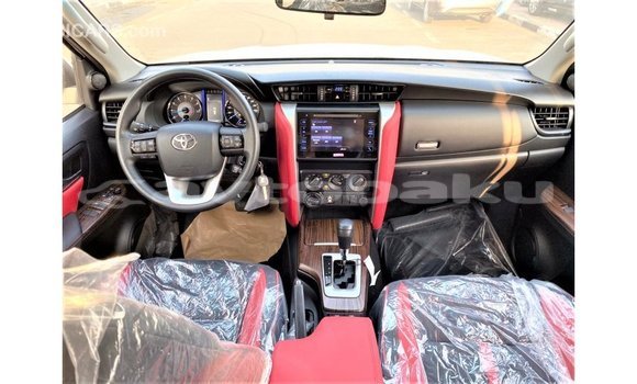 Buy Import Toyota Fortuner White Car in Import - Dubai in Abseron Buy Import Toyota Fortuner White Car in Import - Dubai in Abseron