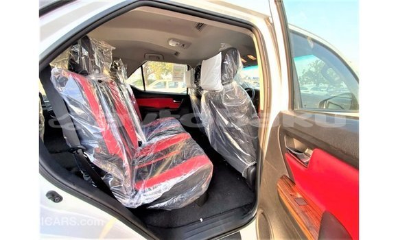 Buy Import Toyota Fortuner White Car in Import - Dubai in Abseron Buy Import Toyota Fortuner White Car in Import - Dubai in Abseron